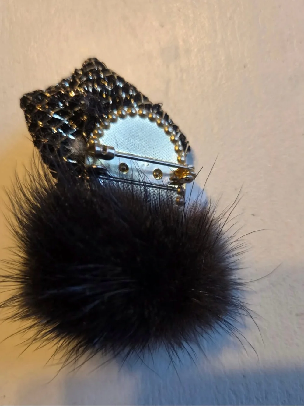 Vintage Lady Face Brooch Black Feather Fur Collar Red Rose Hat Pin